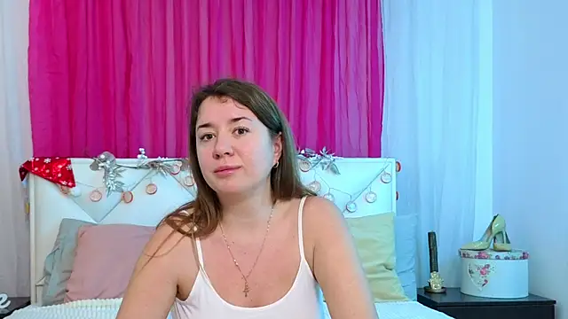 Leona Rae online show from January 2026 12:32:02 PM