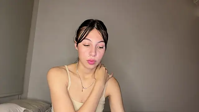 heyitsmia online show from November 2025 12:57:01 AM