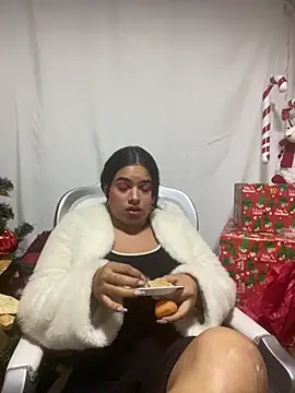 Ambar85 online show from December 2025 10:51:01 PM