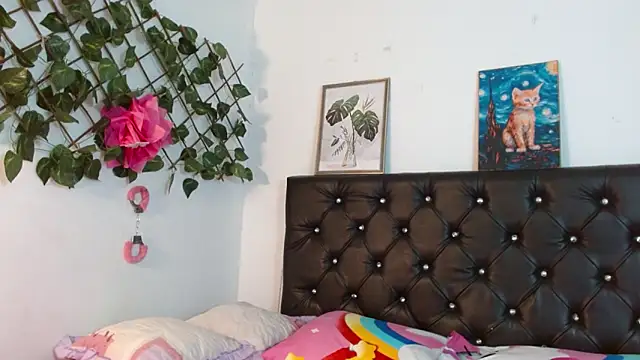 Ameliejoness  online show from March 2026 08:59:01 PM