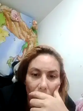 Alice-pink online show from November 2025 11:41:01 PM