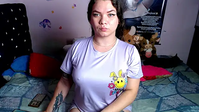 Snapshot of ShantalTsFox chatting on June 2026 04:04:02 AM ShantalTsFox online show from June 2026 04:04:02 AM