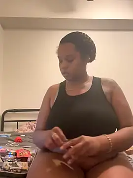 Goldenmami online show from December 2025 05:24:02 AM