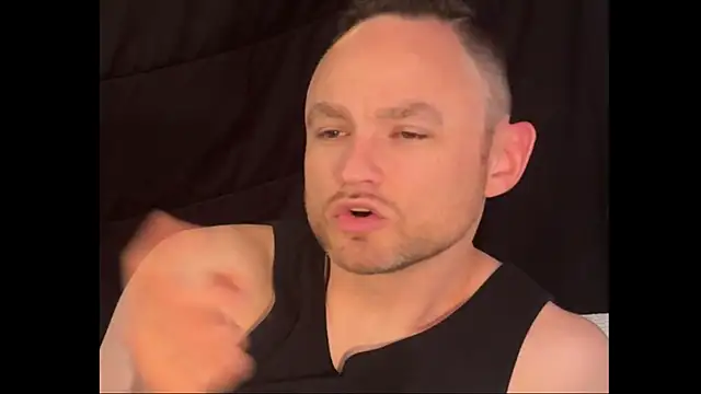 famous1tad online show from April 2026 11:13:01 PM