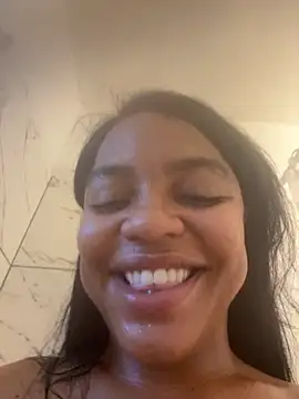 xoeewinters online show from November 2025 02:17:01 PM