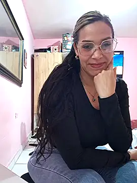 Amy owens online show from February 2026 02:31:02 AM