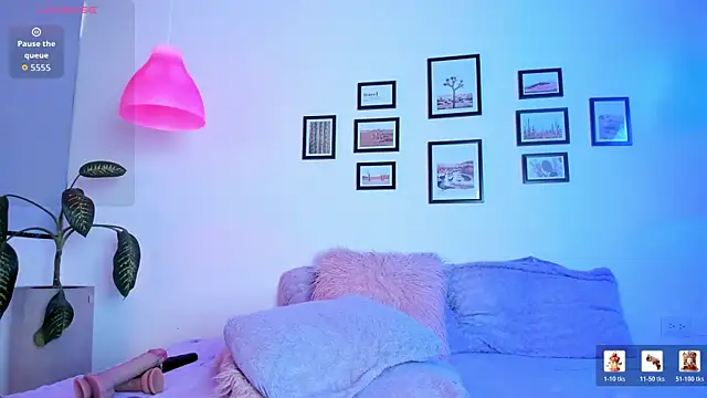 Skyy bloom online show from April 2026 06:10:01 PM