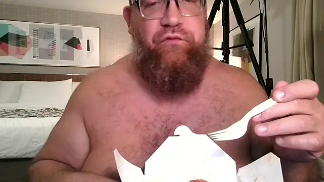 Snapshot of BigBearforCuddles chatting on July 2026 03:35:01 AM BigBearforCuddles online show from July 2026 03:35:01 AM
