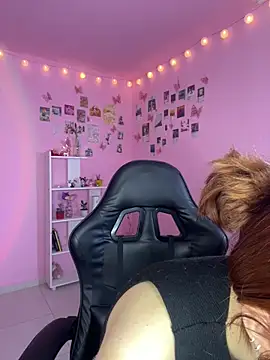 Davne  online show from February 2026 03:25:01 AM