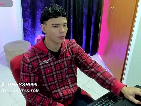 secret justin7 online show from December 2025 12:10:01 PM