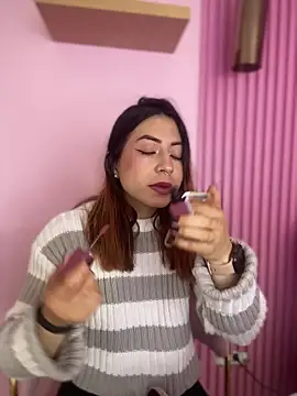 MaddieHunter online show from January 2026 01:02:01 PM