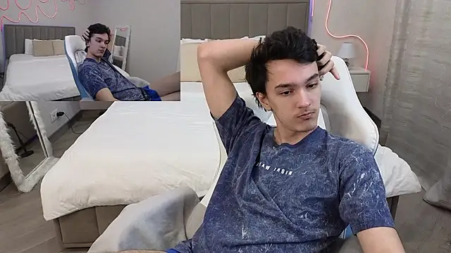 MoonlinSkinn online show from February 2026 01:01:02 AM