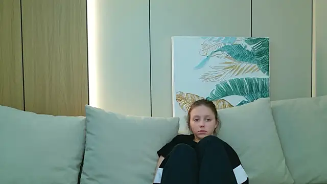 Samantha Martines online show from February 2026 04:20:01 AM