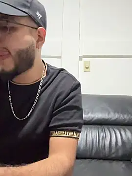 Snapshot of tratosucio chatting on February 2026 05:00:01 AM tratosucio online show from February 2026 05:00:01 AM