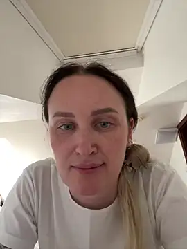 Snapshot of TomilaSi chatting on July 2026 12:12:01 PM TomilaSi online show from July 2026 12:12:01 PM