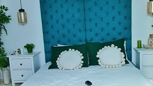 RubyLustx online show from November 2025 04:37:01 AM