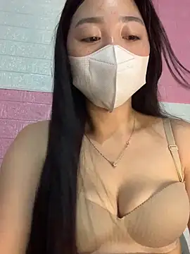 Snapshot of lana-kan chatting on May 2026 03:35:02 AM lana-kan online show from May 2026 03:35:02 AM