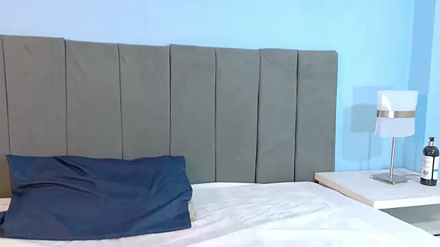 Lizz Bunny online show from April 2026 05:30:02 PM