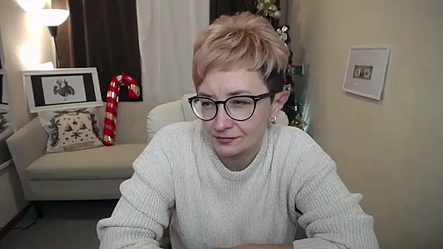 ChristinaRainforce online show from November 2025 01:02:02 PM