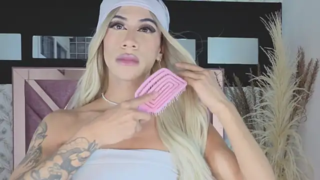 megan lenon online show from February 2026 08:03:02 PM