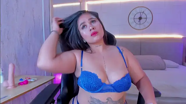 Julietaa 1 online show from December 2025 07:34:02 PM