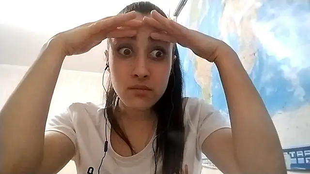 Snapshot of LexusLady chatting on December 2025 06:39:01 PM LexusLady online show from December 2025 06:39:01 PM