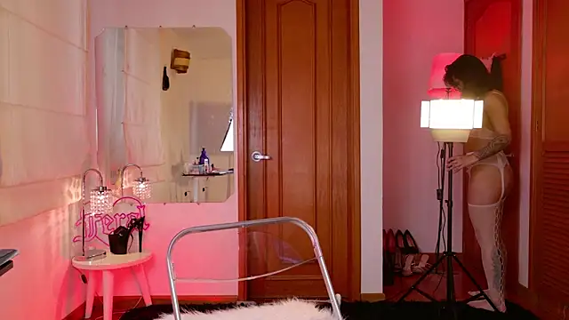 Rue Bellafire online show from April 2026 08:34:02 PM