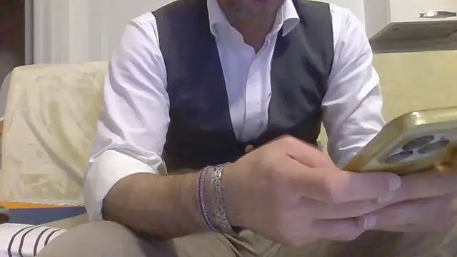 Eroshotlicker online show from May 2026 09:09:02 PM