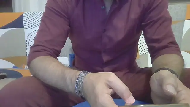 Eroshotlicker online show from June 2026 09:31:01 PM