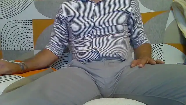Eroshotlicker online show from July 2026 10:05:02 PM