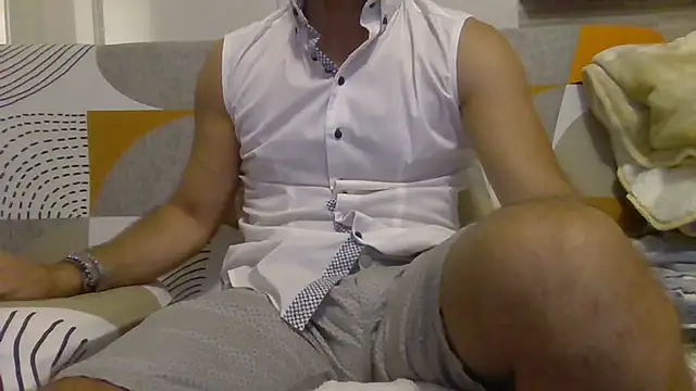 Eroshotlicker online show from July 2026 07:43:01 PM
