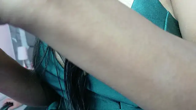 DaniyMel online show from December 2025 12:25:01 PM