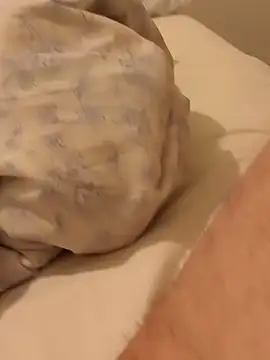 Snapshot of poeperke2830 chatting on November 2025 12:24:01 AM poeperke2830 online show from November 2025 12:24:01 AM