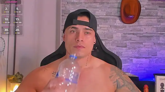 connorsmithvip online show from November 2025 08:00:01 PM