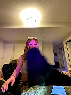 SienaLowel online show from November 2025 02:11:01 AM