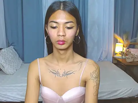 SamaraMillers online show from December 2025 03:39:01 PM