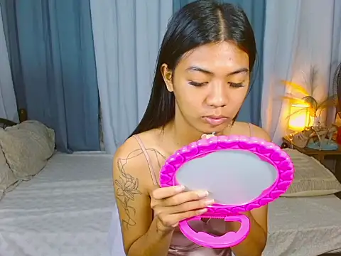 SamaraMillers online show from March 2026 09:37:01 AM