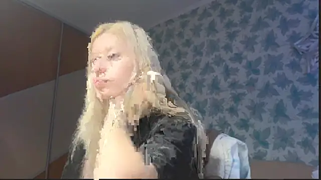 Barbie Blondie online show from December 2025 12:18:02 AM