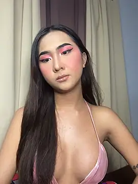 Diannellove online show from April 2026 06:21:01 PM