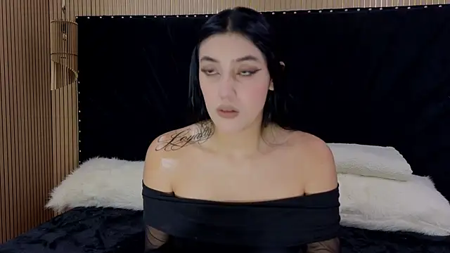 Snapshot of Venus_Horney chatting on April 2026 02:49:01 AM Venus Horney online show from April 2026 02:49:01 AM
