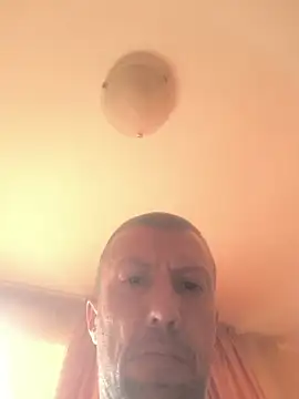 Snapshot of w1cked_couple chatting on May 2026 03:32:01 PM w1cked couple online show from May 2026 03:32:01 PM