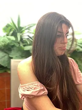 Scarletts Boobs online show from November 2025 07:39:02 PM