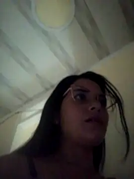 sofi11ruiz online show from December 2025 04:29:01 AM