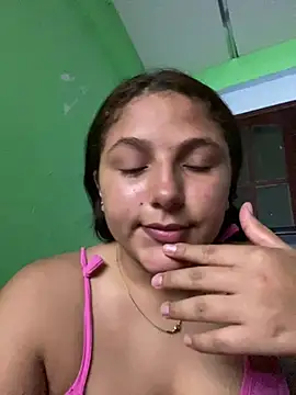 Snapshot of Emily_milk_1 chatting on June 2026 11:11:02 PM Emily milk 1 online show from June 2026 11:11:02 PM