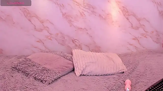 Dakota ferreti  online show from April 2026 01:06:02 AM