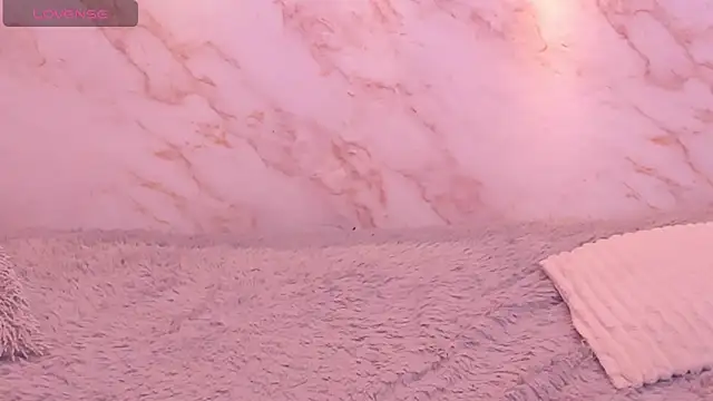 Dakota ferreti  online show from April 2026 05:57:01 PM