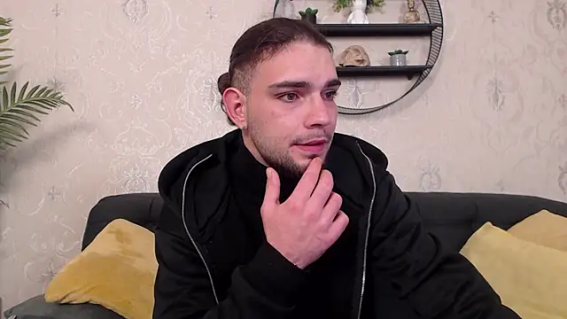 Snapshot of KaneHunter chatting on November 2025 08:46:02 PM KaneHunter online show from November 2025 08:46:02 PM