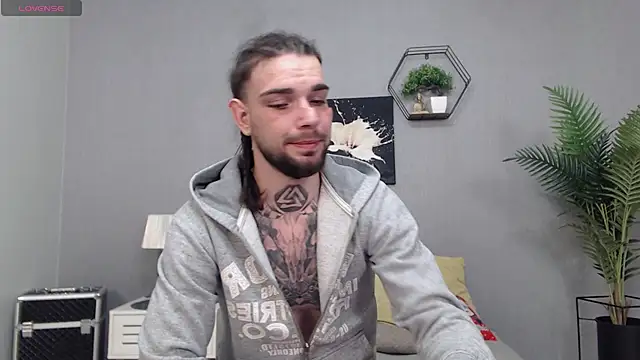 KaneHunter online show from April 2026 06:09:02 PM