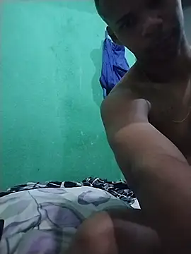 Snapshot of Apolo696 chatting on November 2025 07:01:01 AM Apolo696 online show from November 2025 07:01:01 AM