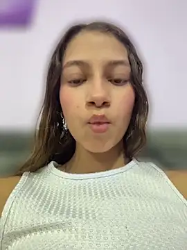 Vanneskk online show from April 2026 08:54:01 PM